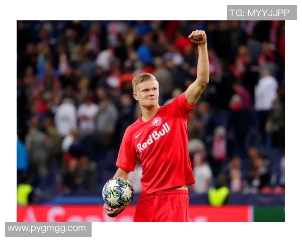 足球明星丽娜的成长历程与辉煌成就全解析